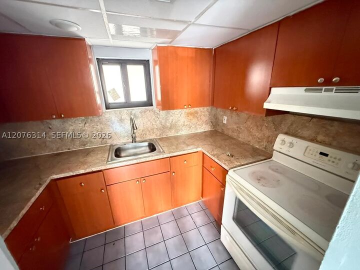 Property Photo: 5 Olive Dr 13 FL 33010