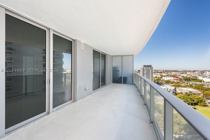 Property Photo: 488 NE 18th St 1907 FL 33132