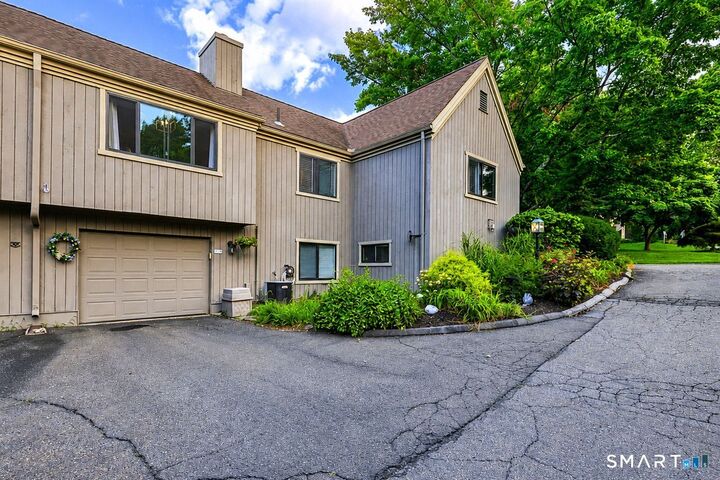 Property Photo:  138 Bison Lane B  CT 06614 