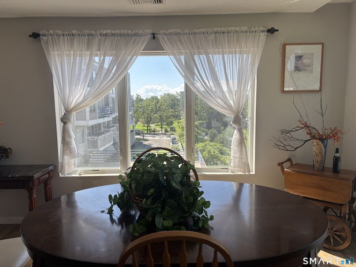 Property Photo:  133 Harbor Close 133  CT 06519 