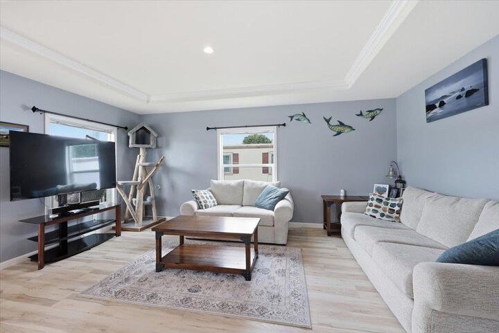 Property Photo:  21725 E Wellesley Ave 33  WA 99027 