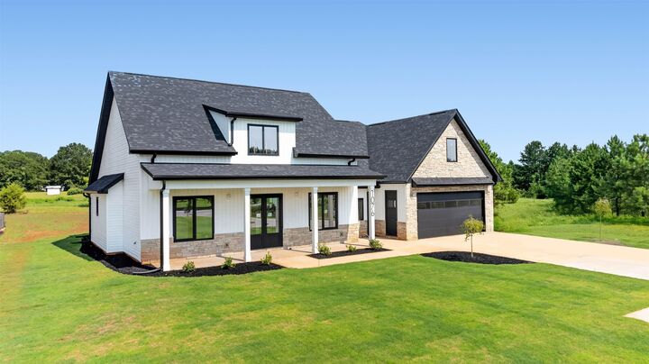 Property Photo: 1076 John Dodd Road SC 29303