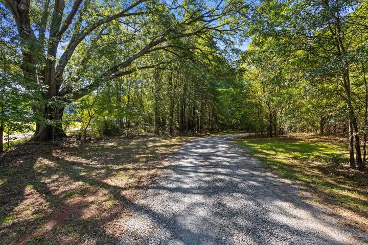 Property Photo: 770 Dickson Road SC 29322