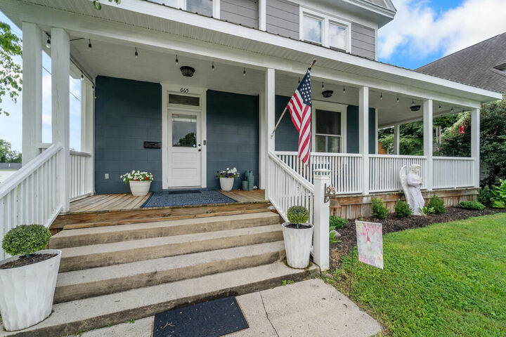 Property Photo: 665 Moore Street VA 24201