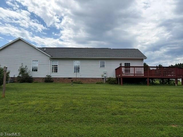 Property Photo:  104 Blairfield Court  NC 28659 