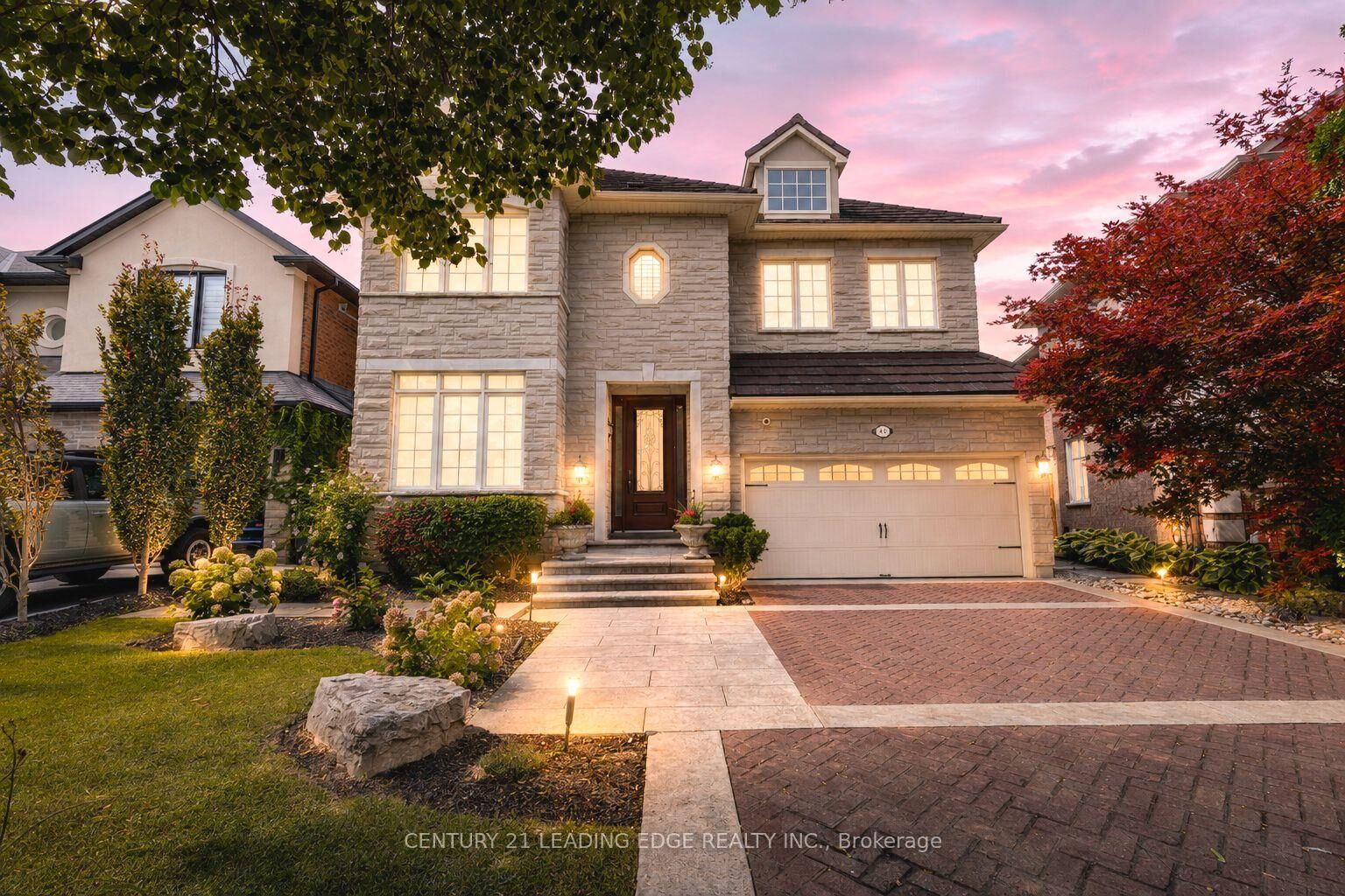 Property Photo: 40 Arista Gate ON L4L 9H8
