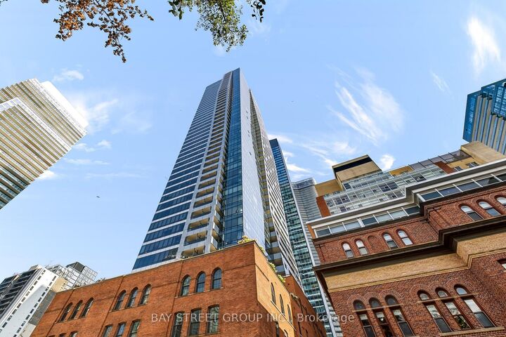 Property Photo: 5 St Joseph Street 908 ON M4Y 0B6