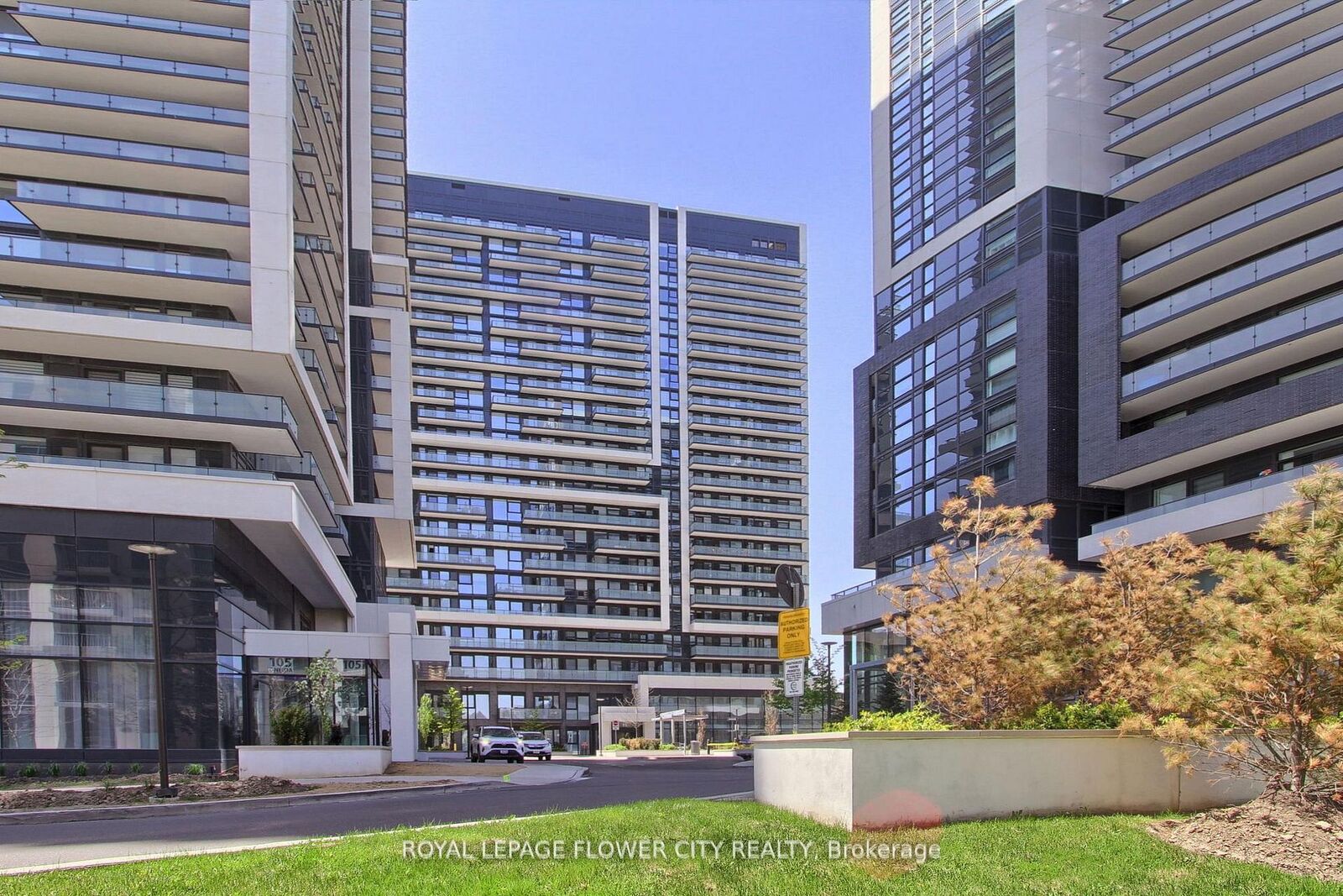 Property Photo:  95 Oneida Crescent 2305  ON L4B 0H5 