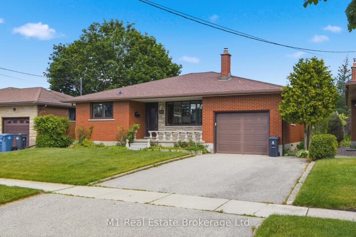 Property Photo:  27 Palermo Crescent  ON N1E 2J8 
