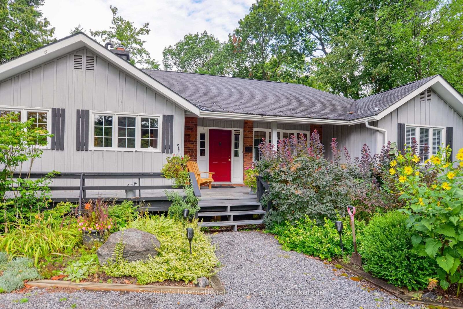 Property Photo:  590 Hotchkiss Street  ON P1P 1H8 