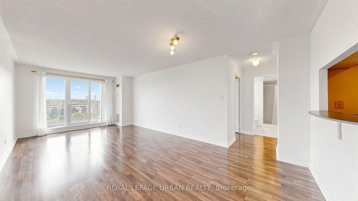Property Photo:  399 South Park Road 1005  ON L3T 7W6 