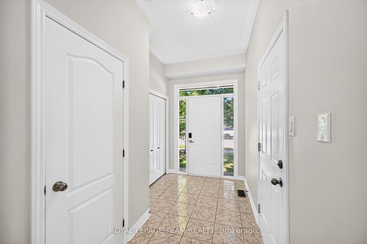 Property Photo: 686 White Alder Avenue ON K1T 0E8