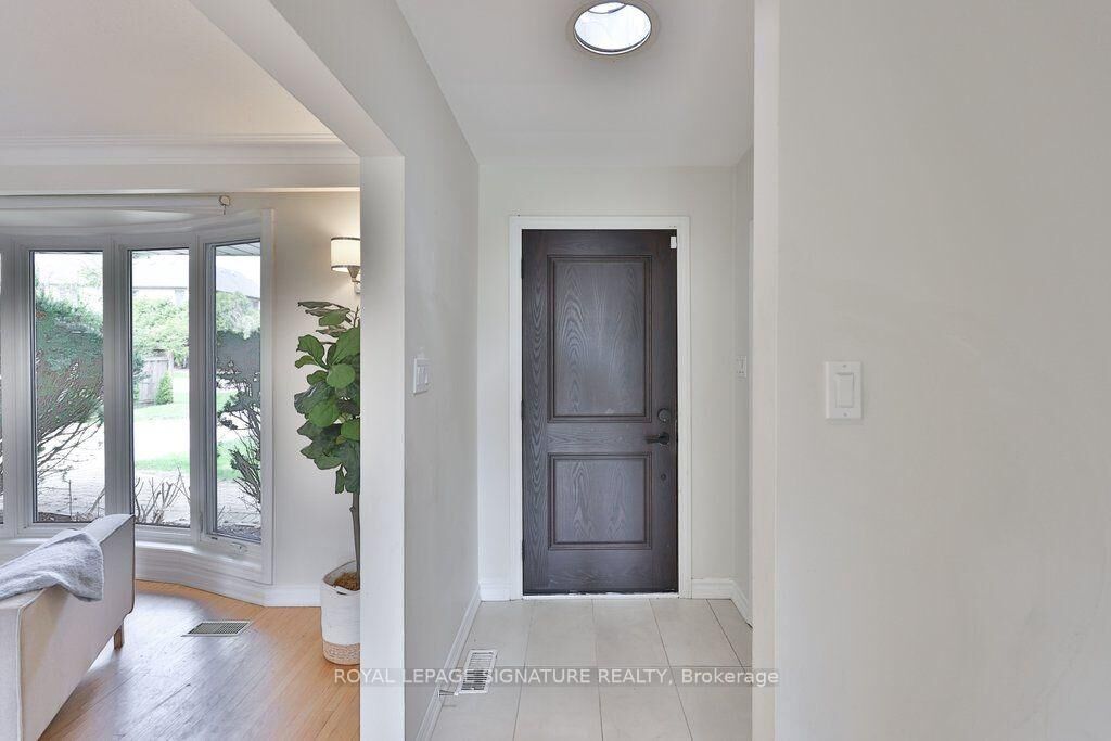 Property Photo:  1486 Hixon Road S  ON L6L 1S3 