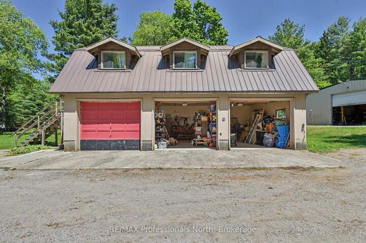 Property Photo: 1015 Kelson Road ON K0M 2K0