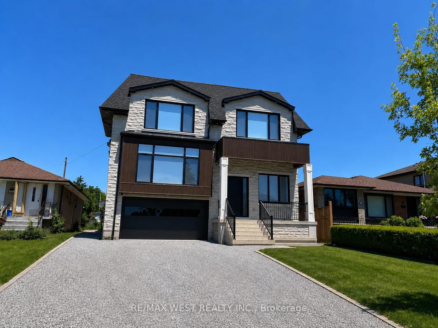 Property Photo:  58 Aura Lea Boulevard Basement  ON M9M 1K5 