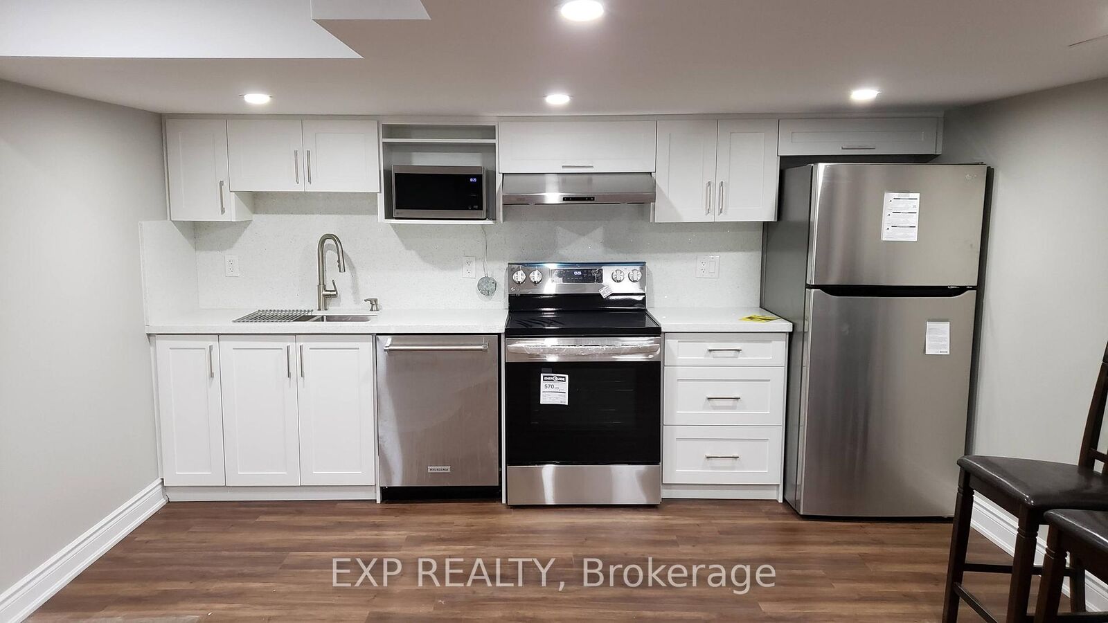 Property Photo:  503 Sixteen Mile Drive Lower  ON L6M 0P6 