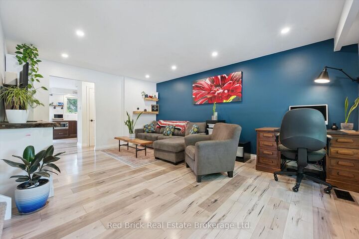 Property Photo:  436 Willow Road  ON N1H 6S2 