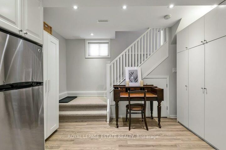 Property Photo:  17 Birdsall Avenue Lower  ON M4R 2B7 