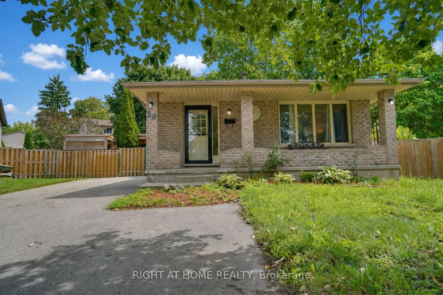 Property Photo:  26 Mody Court  ON N5Y 5G7 