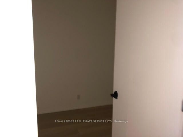 Property Photo:  109 Erskine Avenue 1005  ON M4P 0G8 
