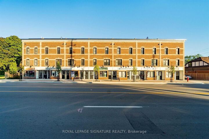 760 Lakeshore Road E 202 — photo 1