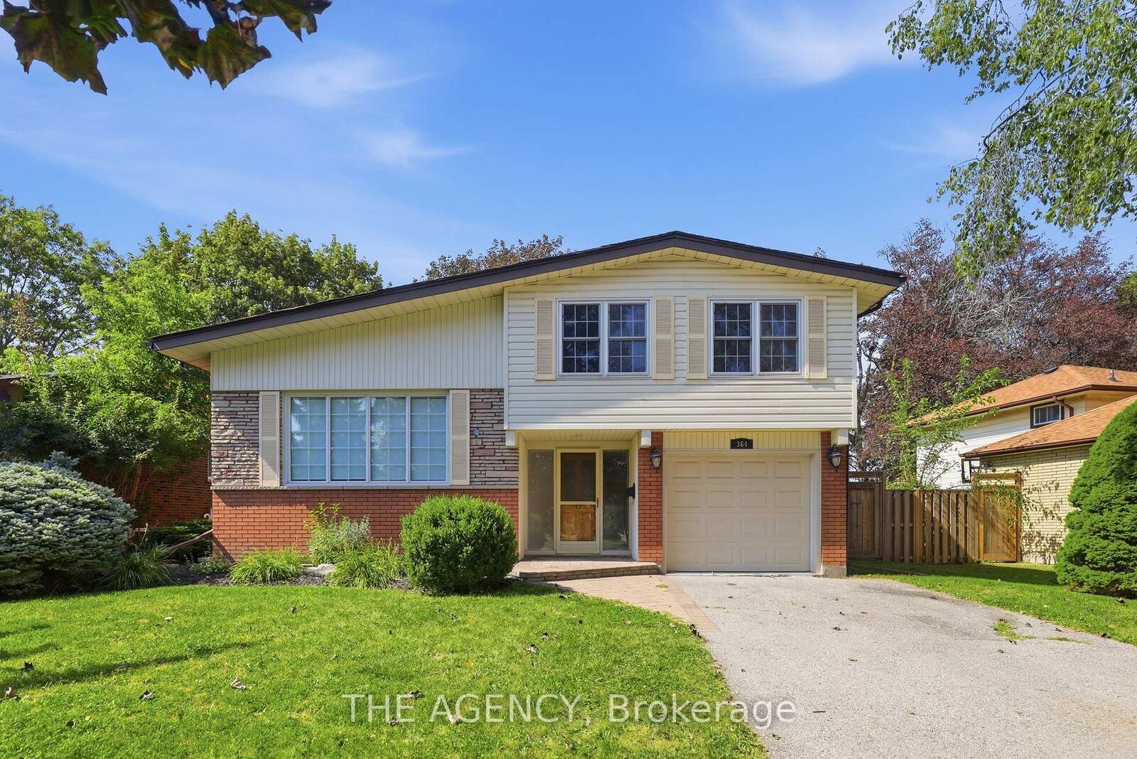 Property Photo: 364 Adelaide Avenue E ON L1G 2A1
