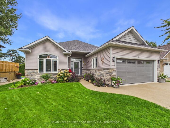 206 Gregor Drive — photo 1