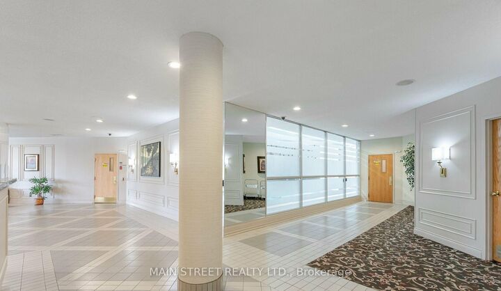 Property Photo:  326 Major Mackenzie Drive E 314  ON L4C 8T4 