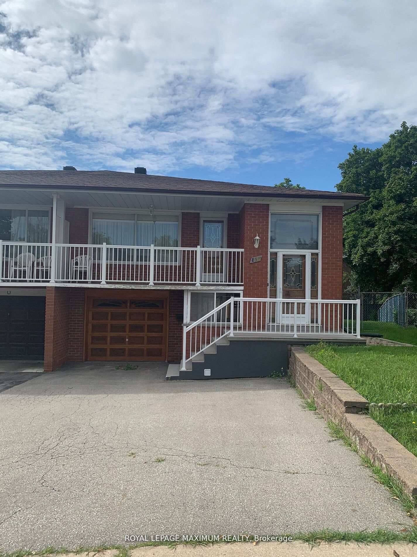 Property Photo:  155 Rainbow Drive  ON L4L 2K8 