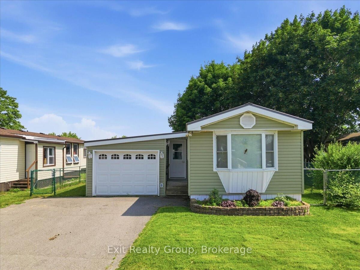 Property Photo:  7 Dove Lane  ON K8N 4Z3 