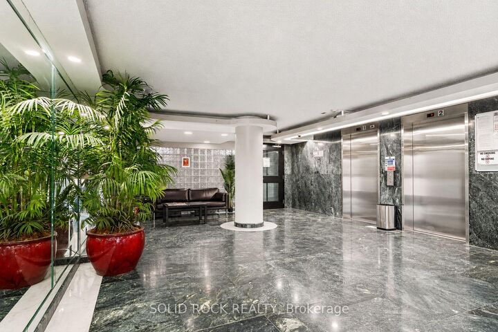 Property Photo:  1440 Heron Road 901  ON K1V 0X2 