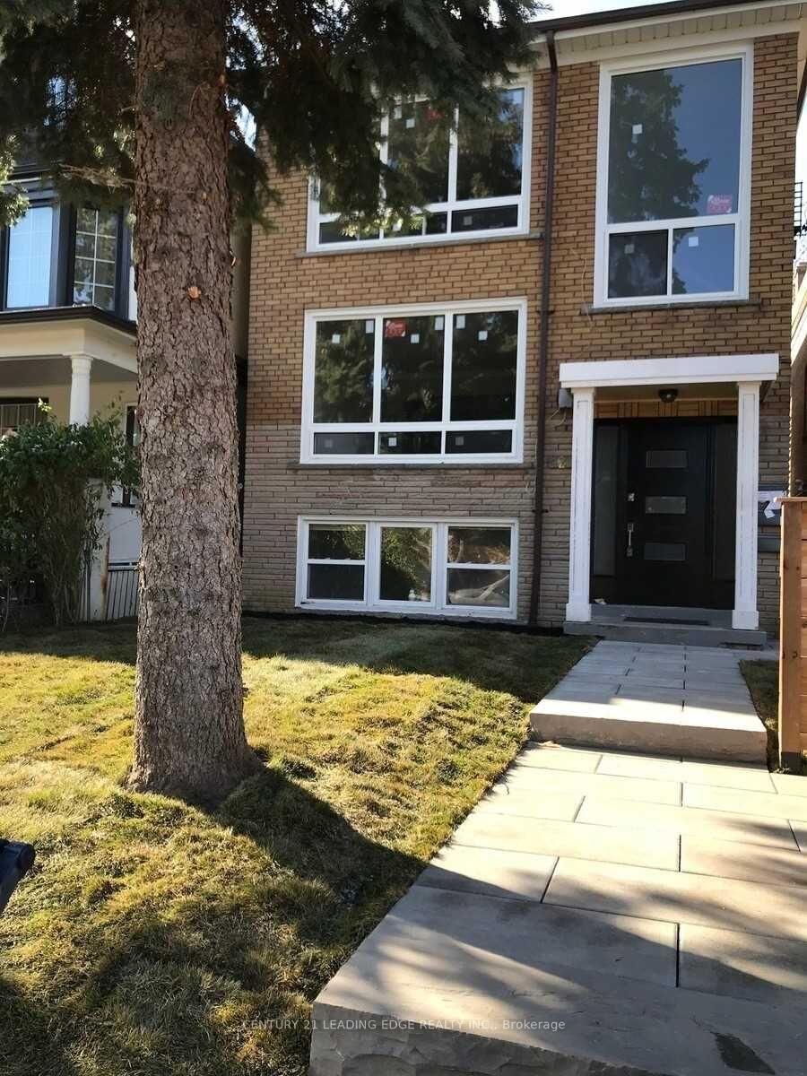 Property Photo: 426 Arlington Avenue Unit #2 ON M6C 3A2