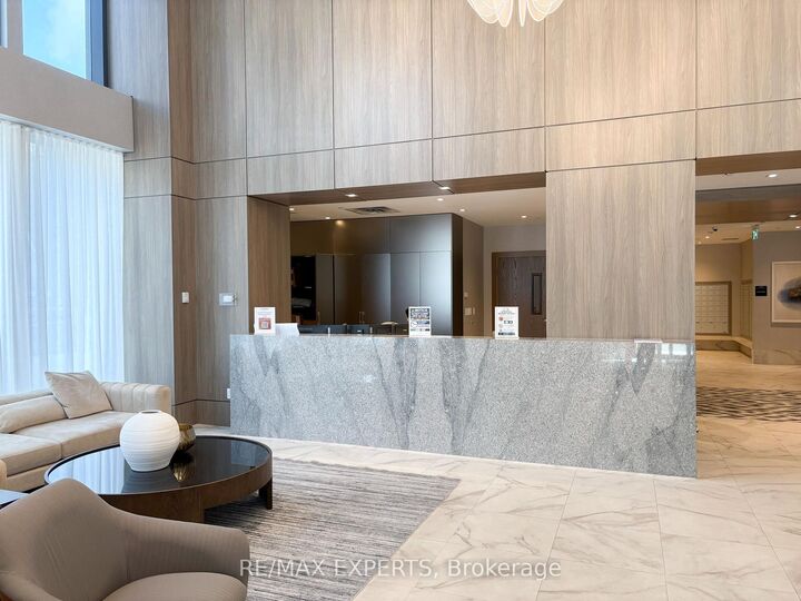 Property Photo:  75 James Street 905  ON L8P 2Y9 
