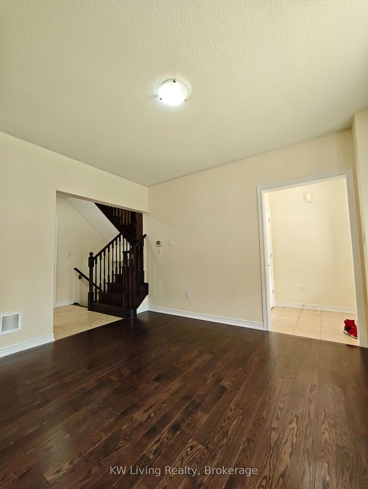 Property Photo: 109 Cornwall Drive ON L6B 0Y8