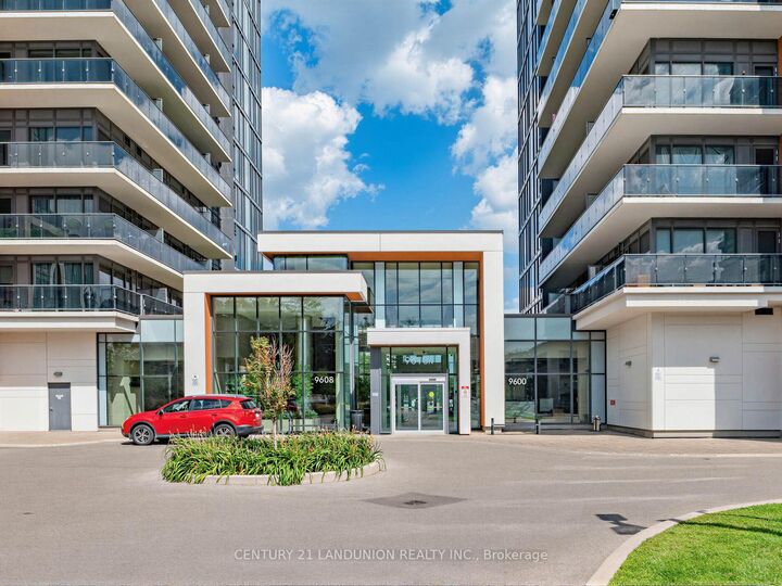 Property Photo: 9600 Yonge Street 311B ON L4C 0X3
