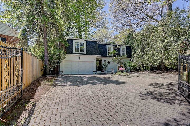 Property Photo: 321 Lawrence Avenue E ON M4N 1T8
