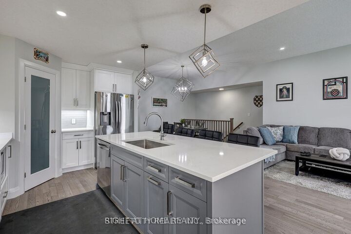 Property Photo: 95 Optimist Drive ON N5P 3T2