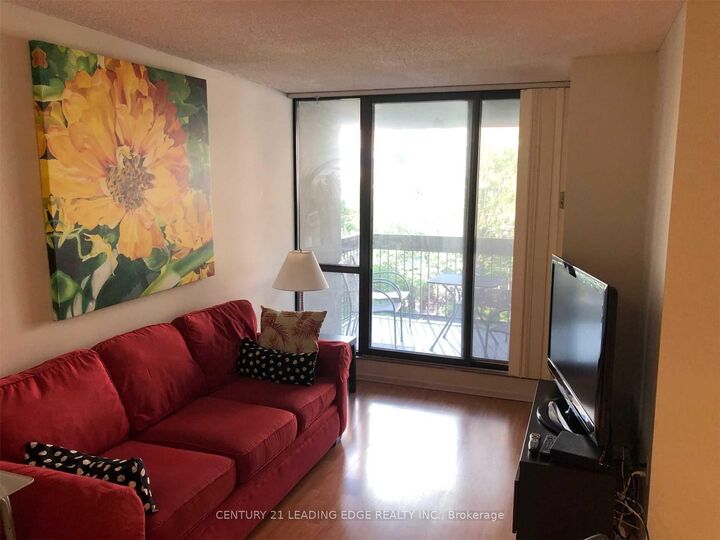 Photo de la propriété:  49 McCaul Street 461  ON M5T 2W7 