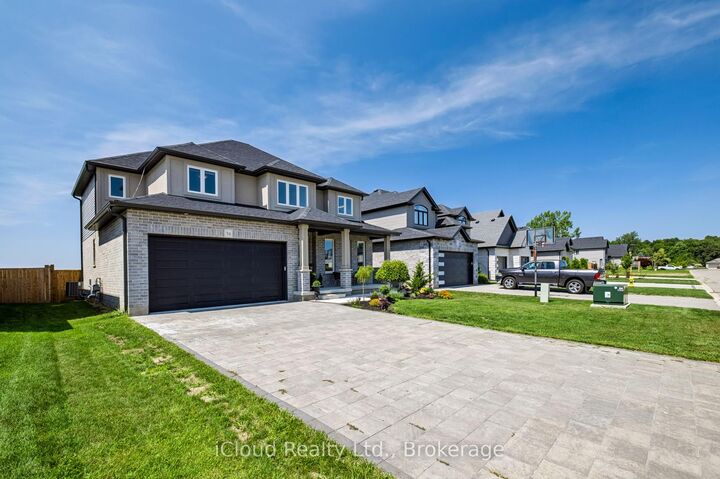 Property Photo: 94 Beech Boulevard ON N4G 5S1