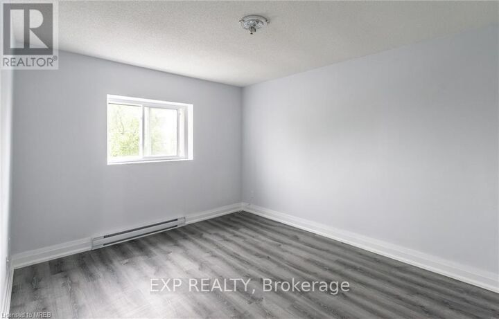 Property Photo:  517 Elm Street 4  ON L3K 5W6 