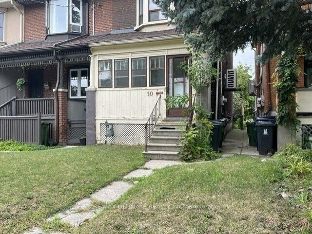 Property Photo:  10 Hibernia Avenue Upper  ON M6N 1E5 