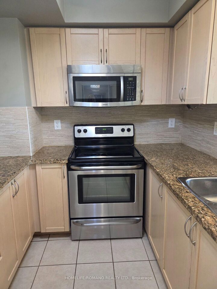 Property Photo: 65 Via Rosedale Circle 312 ON L6R 3N8