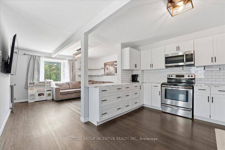 Property Photo:  107 Park Street  ON L0K 2A0 