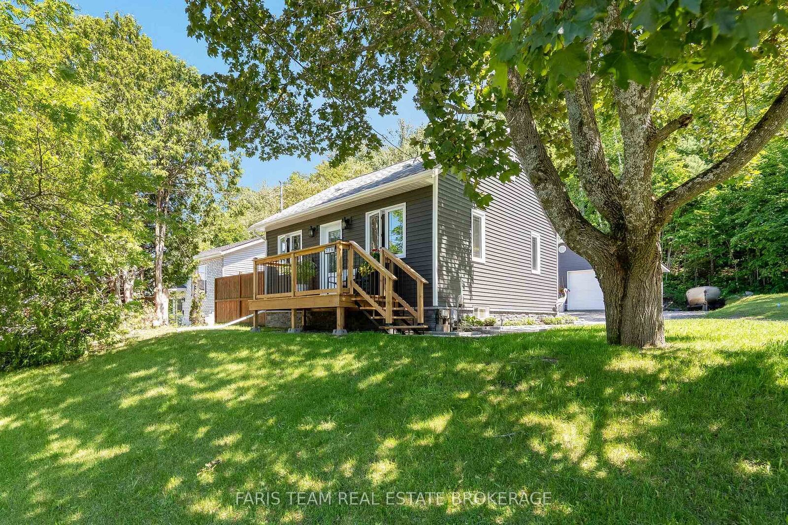 Property Photo: 775 Ontario Street ON L4R 1A6
