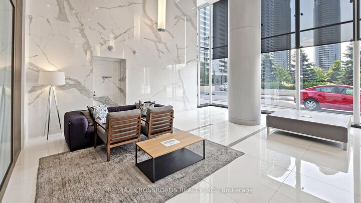 Property Photo: 275 Village Green Square 525 ON M1S 0L8