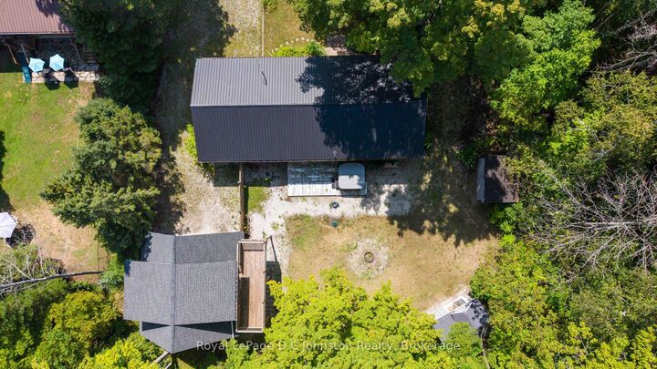 Property Photo: 25 Avele Road ON N0H 2T0