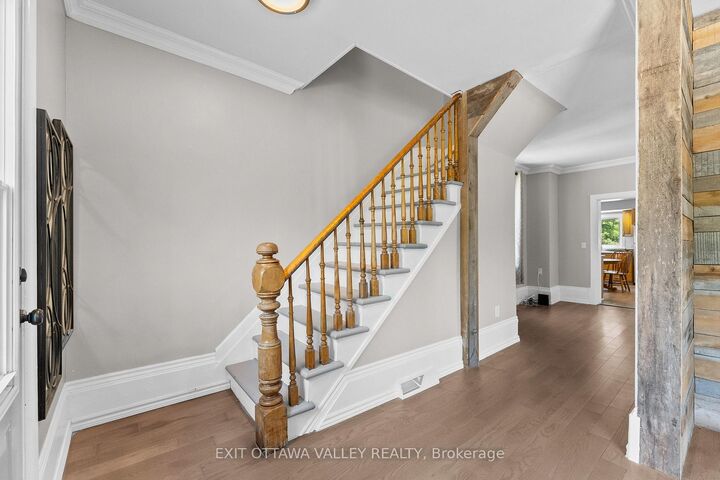 Property Photo:  180 Mary Street  ON K8A 5V6 