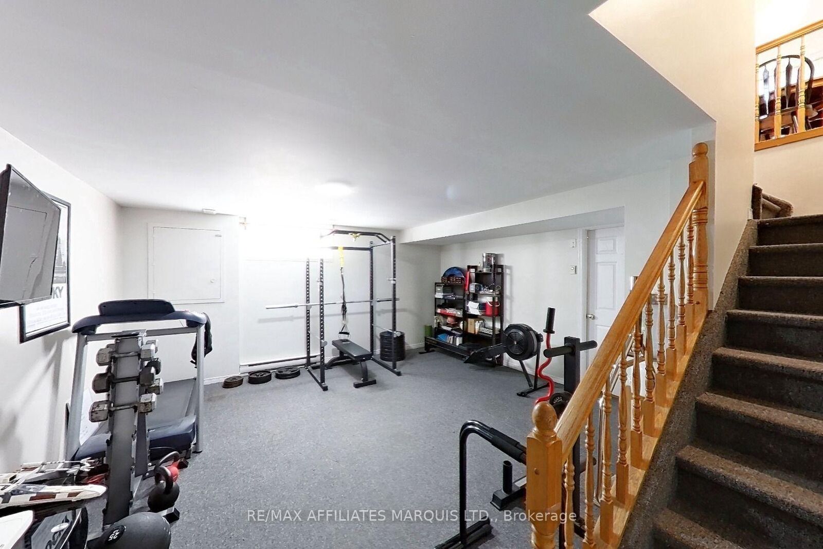 Property Photo: 21 Wellington Street E ON K6H 6W8