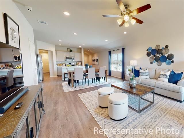 Property Photo:  15653 Mustang Avenue  OK 74039 