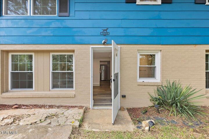 Property Photo: 1229 Ridgecrest Avenue TN 37660